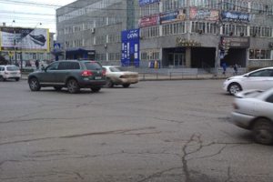 БЦ "Сатурн": вход с улицы Циолковского