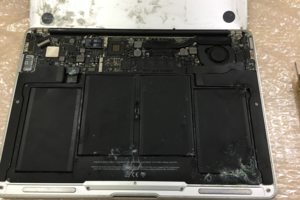 Ремонт  MacBook