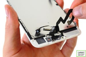 Модуль iPhone 7 с шлейфами
