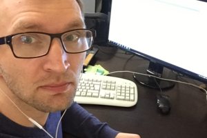 Мастер по ремонту айфонов Геннадий Ч.