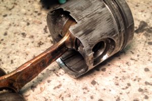 Ремонт кустореза Husqvarna 323R