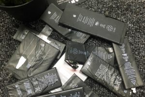 Меняем акб за 5 минут!