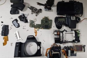 Ремонт фотоаппарата Canon 70d. Если какой-то аппарат разбирается