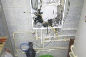 разобранный котел для промывки и обслуживания