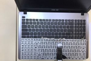 asus x550c Замена клавиатуры, чистка от пыли и замена термопасты