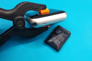 Замена батареи на Apple watch s1