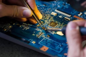 Работа с ноутбуком клиента