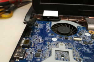 Работа с ноутбуком клиента