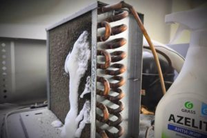 Чистка радиатора холодильника