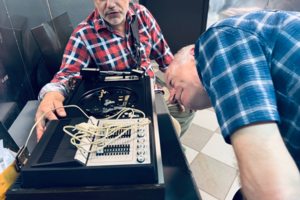 Ремонт электрофонов советского производства